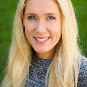 Meet your Posher, Holly